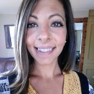 Meet your Posher, Elyse